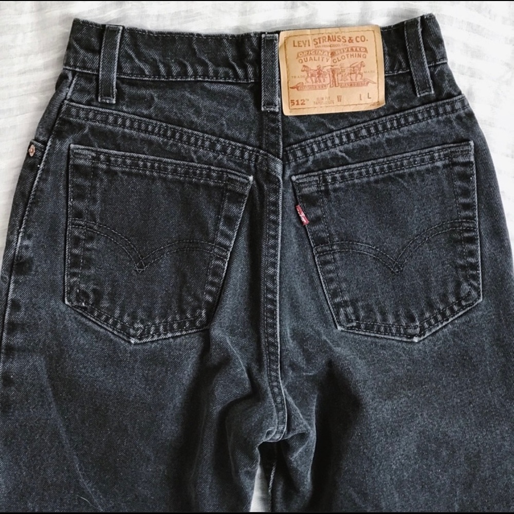 Vintage Highwaisted Levi 512 Jeans